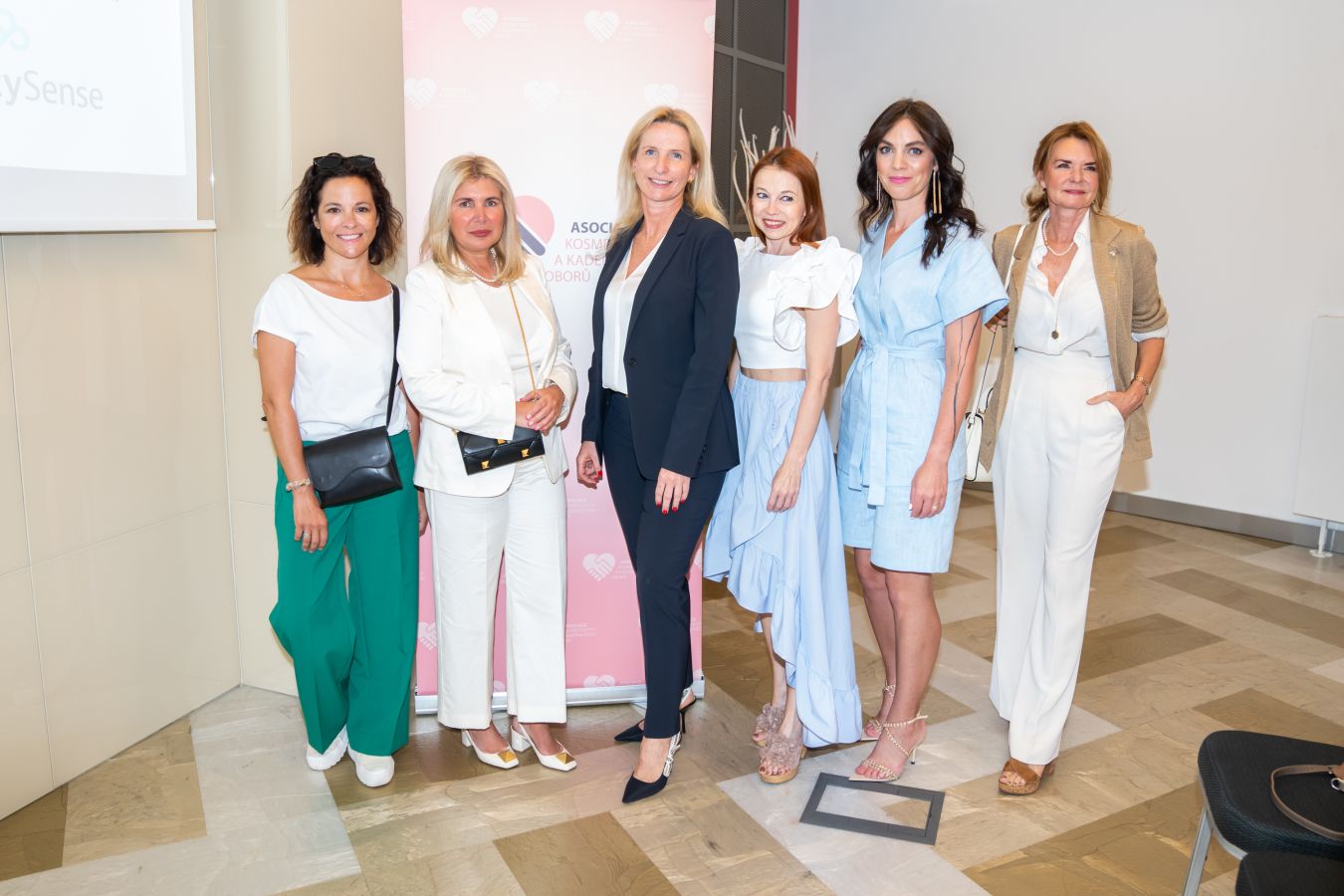 Známé české ženy podpořily jsou pro zkvalitňování služeb českých salonů krásy