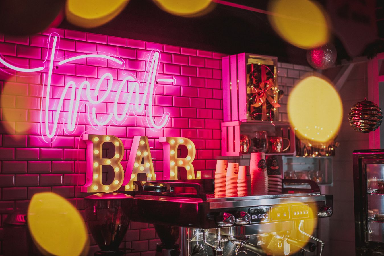 Baileys již potřetí otevírá jedinečný pop up Treat Bar Užijte si trochu zábavy při tvorbě oblíbených drinků!