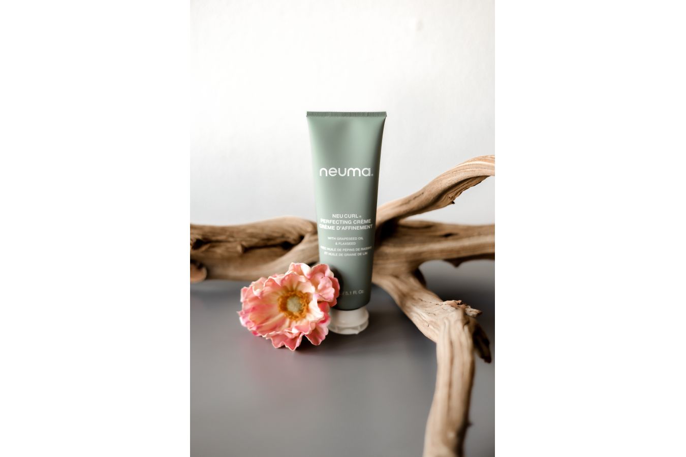 Pečující stylingové přípravky nejen na léto NEU STYLING® MOUSSE &amp; NEU CURL™ PERFECTING CRÈME