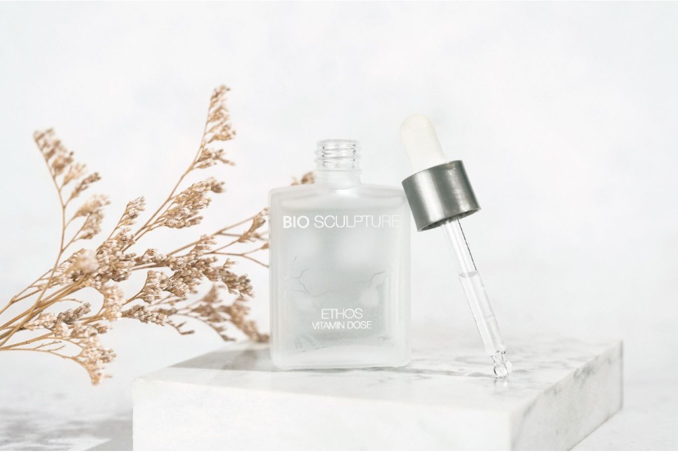 BS Institut mění pohled na manikúru