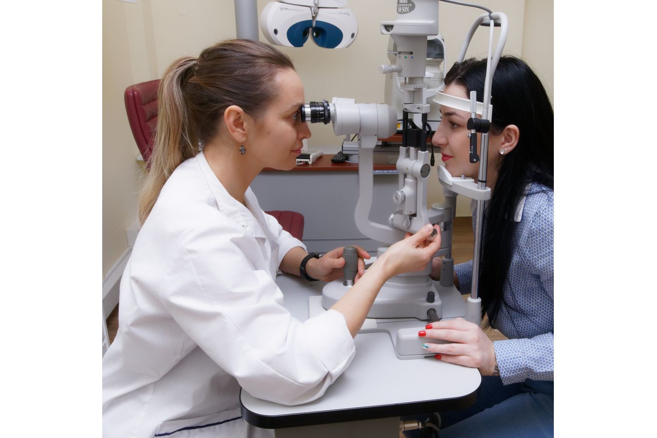 Lidé odkládají preventivní vyšetření zraku. Přibude kvůli koronaviru v Česku slepých lidí?